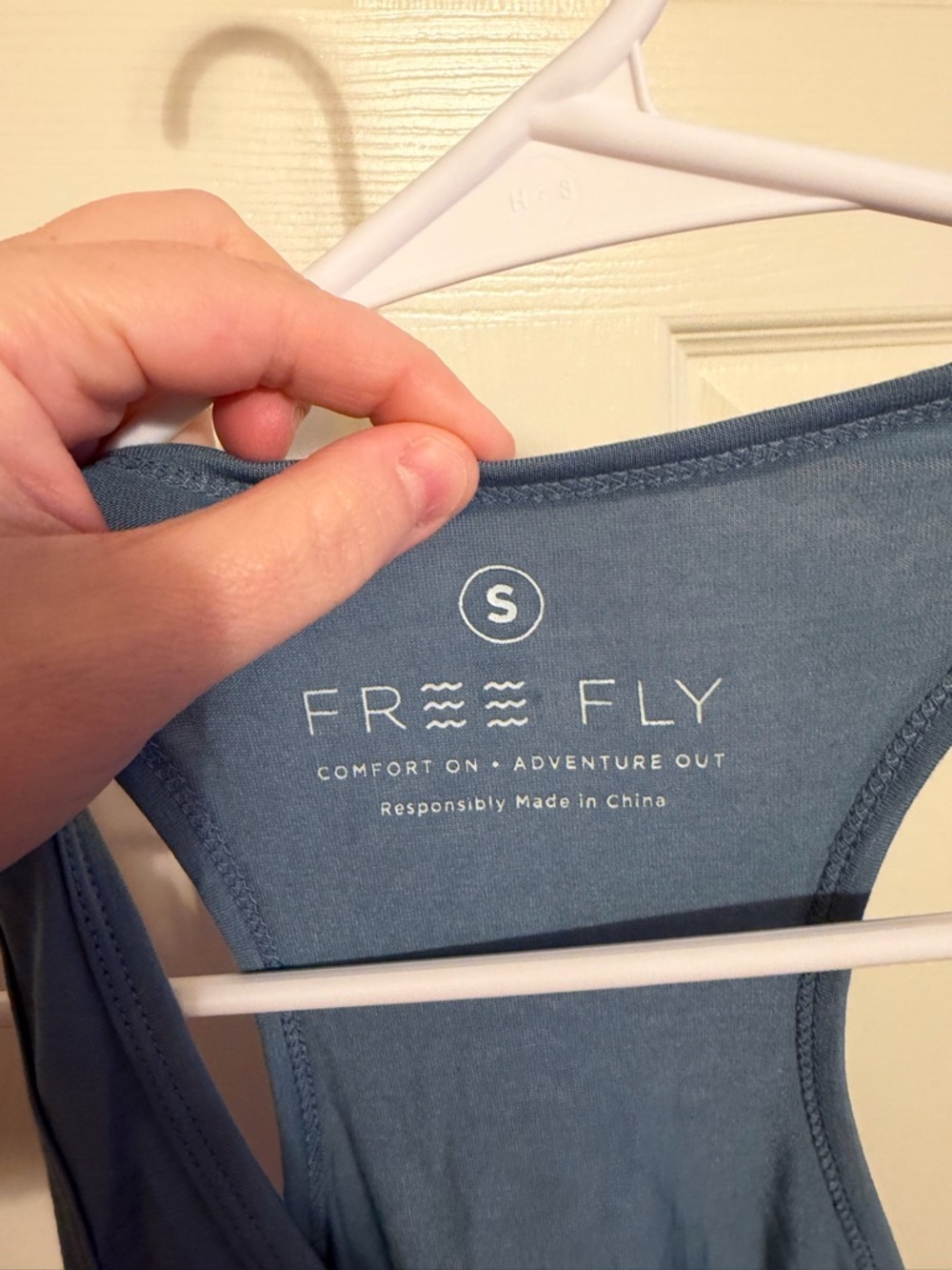 Free Fly WOMEN'S BAMBOO MOTION RACERBACK TANK - Picture 3 of 4